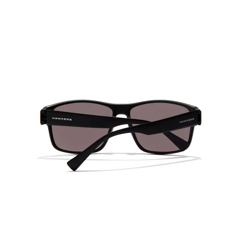 HAWKERS Gafas De Sol Para Hombre Y Mujer BLACK DARK POLARIZED - FASTER RAW 5 HAWKERS Gafas De Sol Para Hombre Y Mujer BLACK DARK POLARIZED - FASTER RAW - Imagen 5